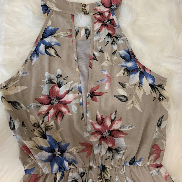 FLORAL TROPICAL RUFFLE ROMPER - Picture 4 of 5